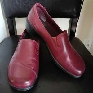 Clarks Bendable's slip on women's shoes